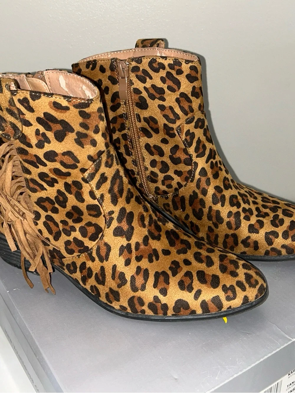 Volatile Leopard-Print Ankle Boots in Brown & Black size 8.5